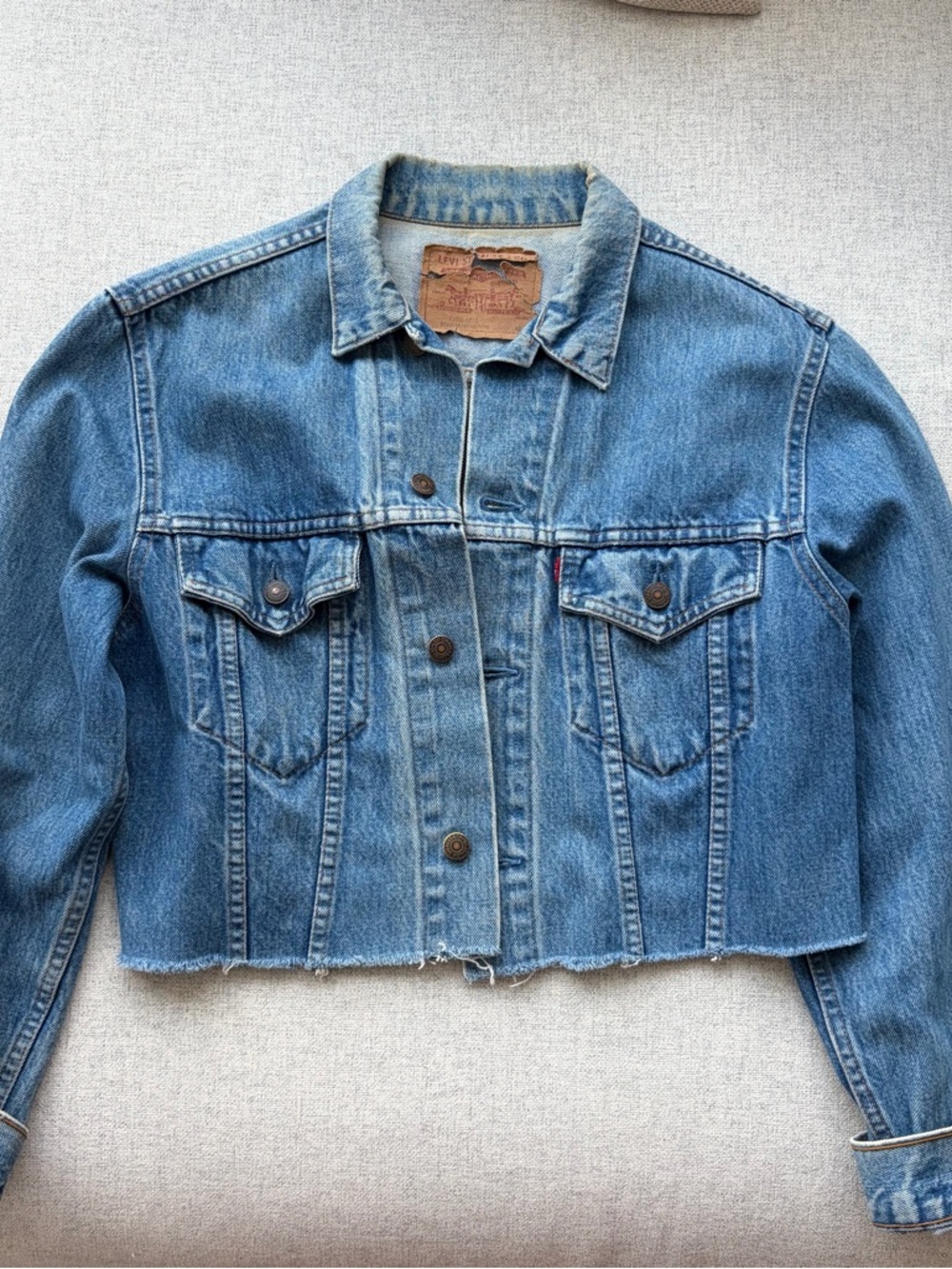 Levi's Women's Blue Cropped Denim Jacket